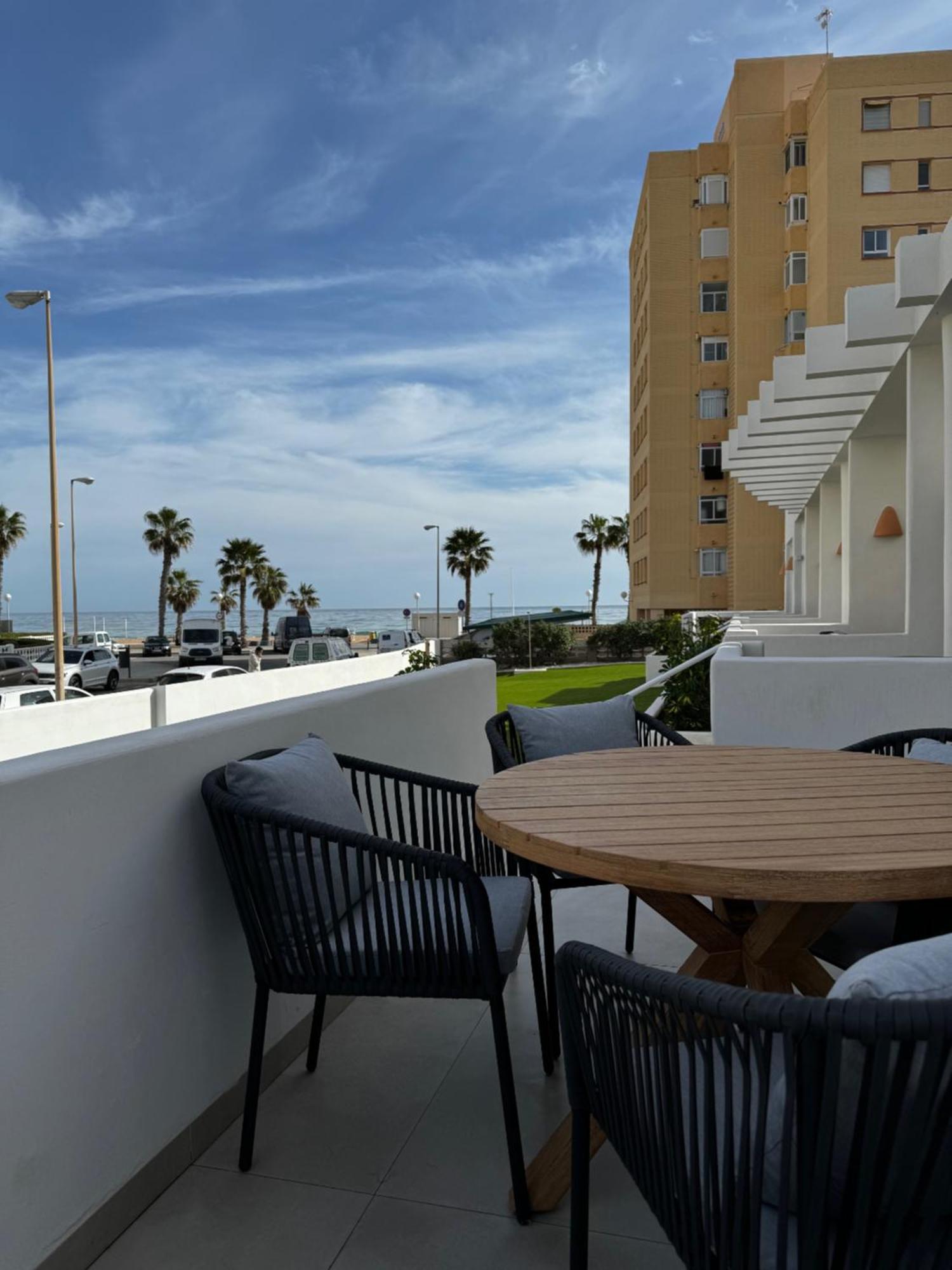 Reyes Catolicos Premium Beach, Playa Urbanova, อาลิกันเต ภายนอก รูปภาพ